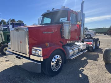 Main image Western Star 4900